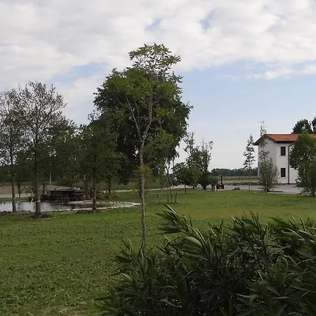 Oasi Bianca 度假村 *