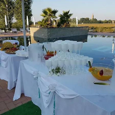 Oasi Bianca Resort *